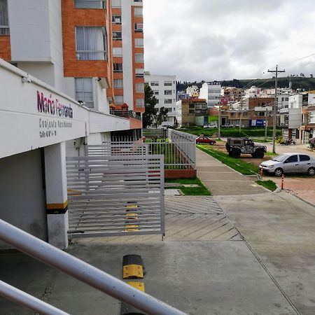 Habitación con baño privado Tunja Exterior foto